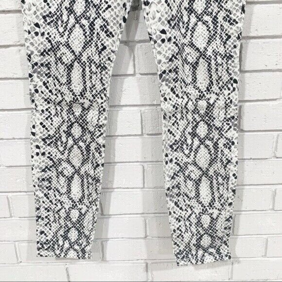 Good American Good Waist Skinny Jeans - Size 16 - Picture 5 of 11